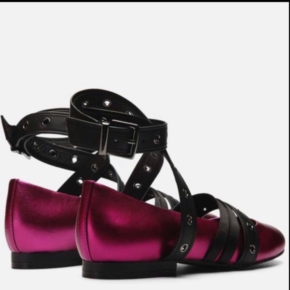 Brand New! Kenneth Cole New York Metallic Flats - Picture 4 of 6